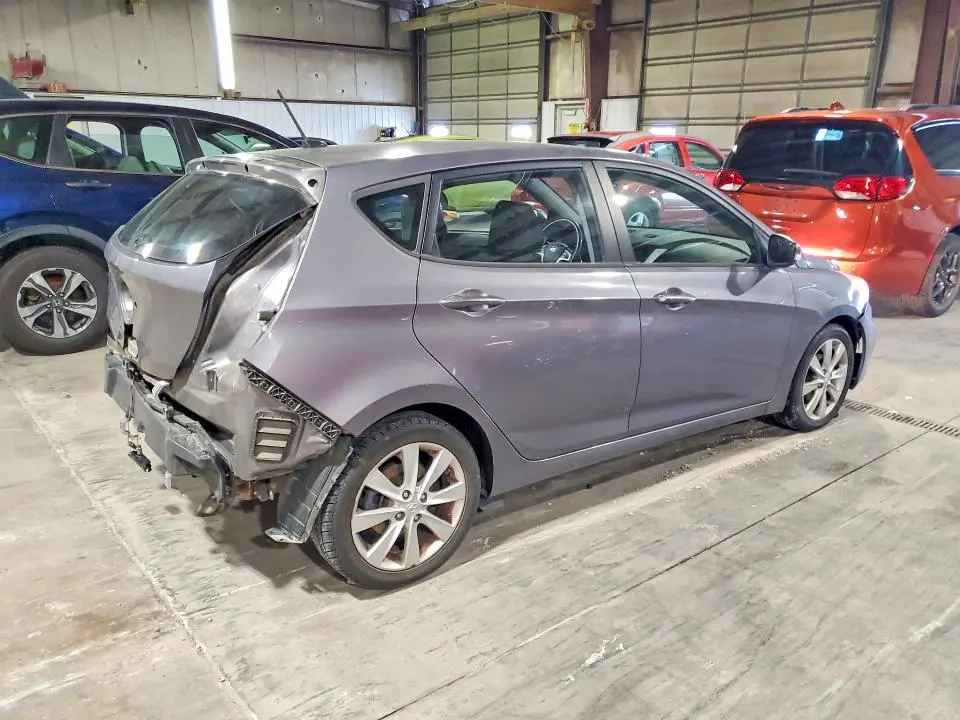 2014 HYUNDAI ACCENT SE  