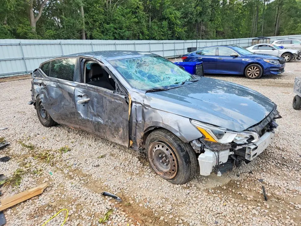 2020 NISSAN ALTIMA S  