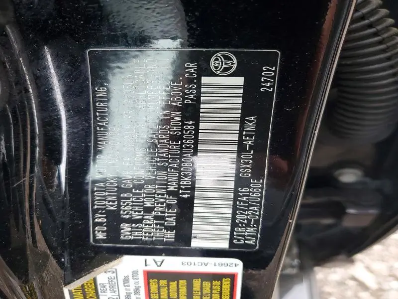 2010 TOYOTA AVALON XL  