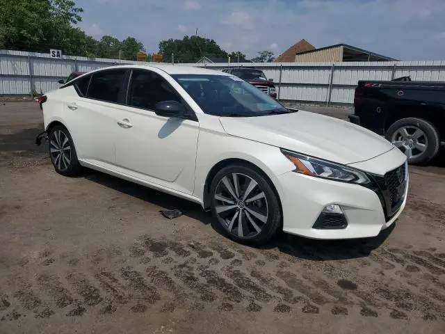 2019 NISSAN ALTIMA SR  