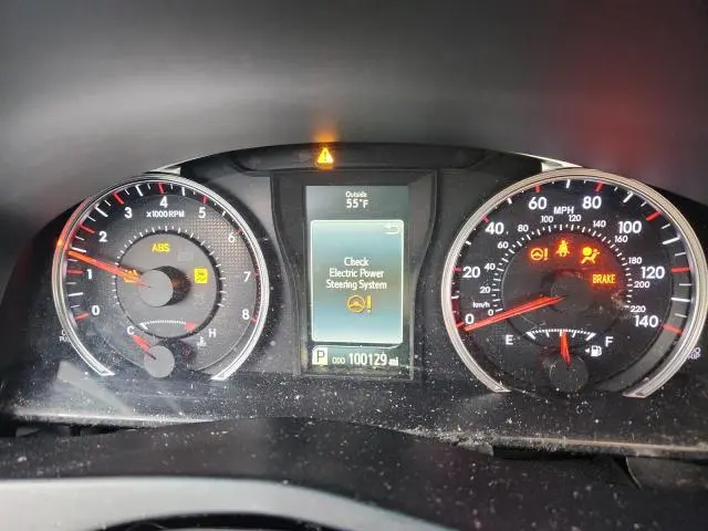 2016 TOYOTA CAMRY SE  