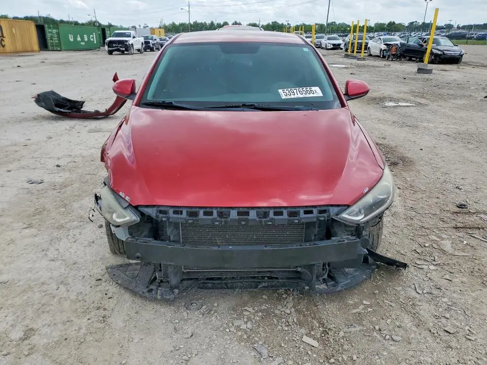2018 HYUNDAI ELANTRA SE  