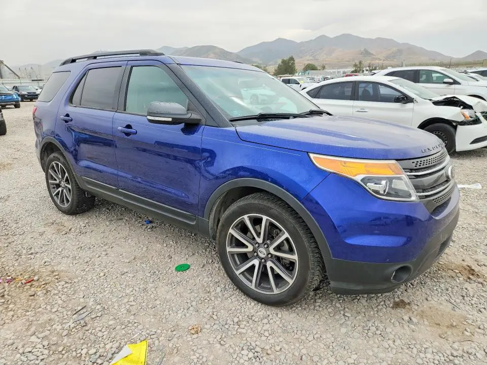 2015 FORD EXPLORER XLT  