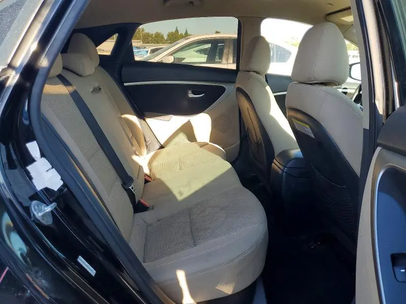 2013 HYUNDAI ELANTRA GT BASE  