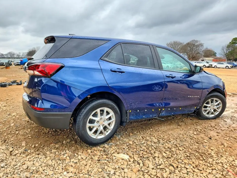 2022 CHEVROLET EQUINOX LS  