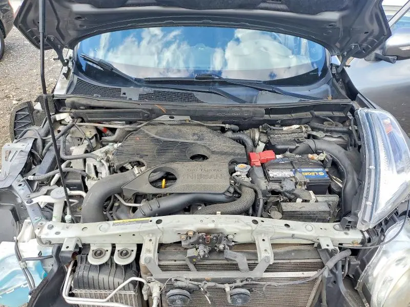 2015 NISSAN JUKE SV  
