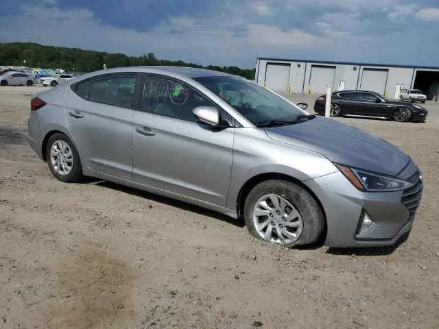 2020 HYUNDAI ELANTRA SE  