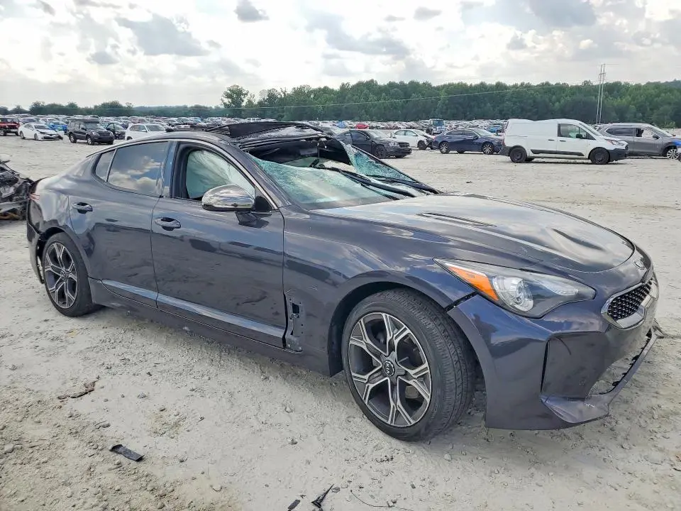 2020 KIA STINGER GT-LINE  