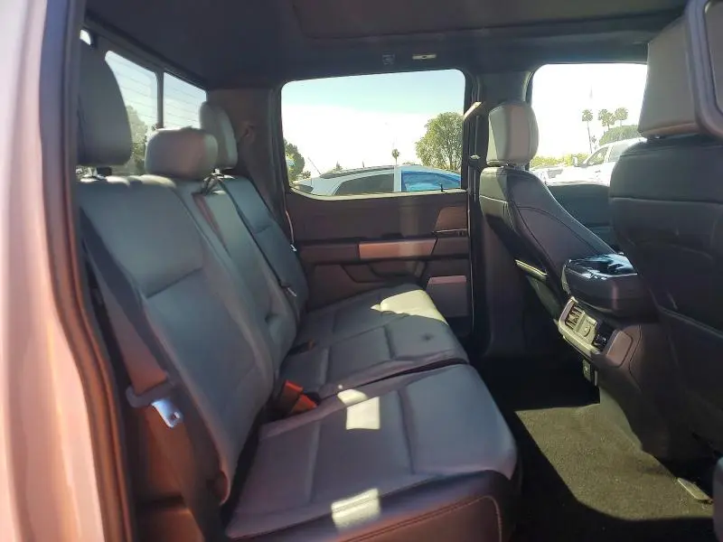 2025 FORD F150 LIGHTNING LARIAT  