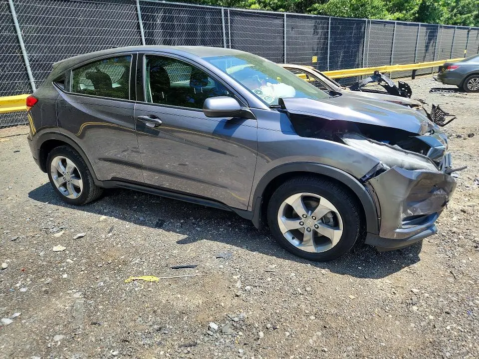 2017 HONDA HR-V LX  