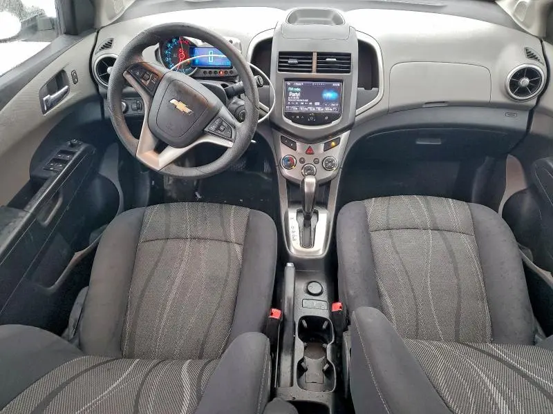2016 CHEVROLET SONIC LT  