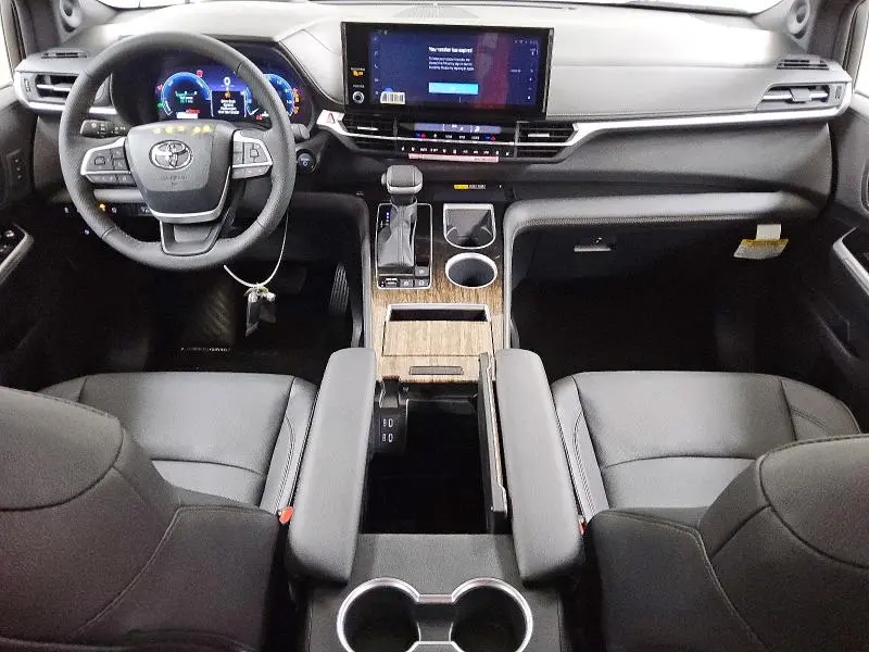 2026 TOYOTA SIENNA PLATINUM 7-PASSENGER  