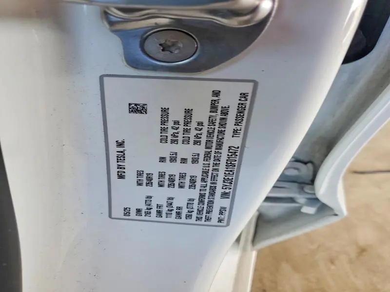 2025 TESLA MODEL 3   