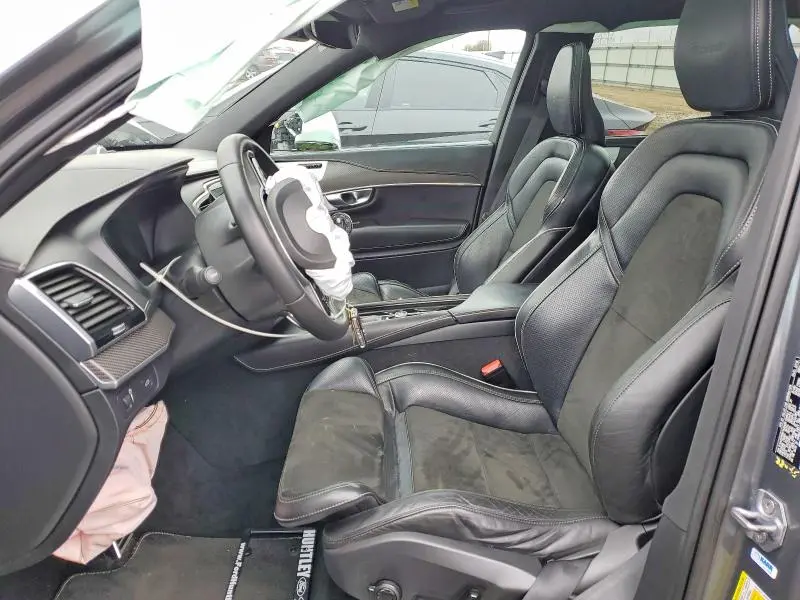 2019 VOLVO XC90 T6 R-DESIGN  