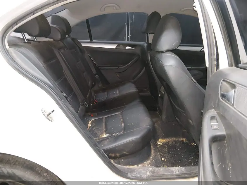 2013 VOLKSWAGEN JETTA 2.5L SE