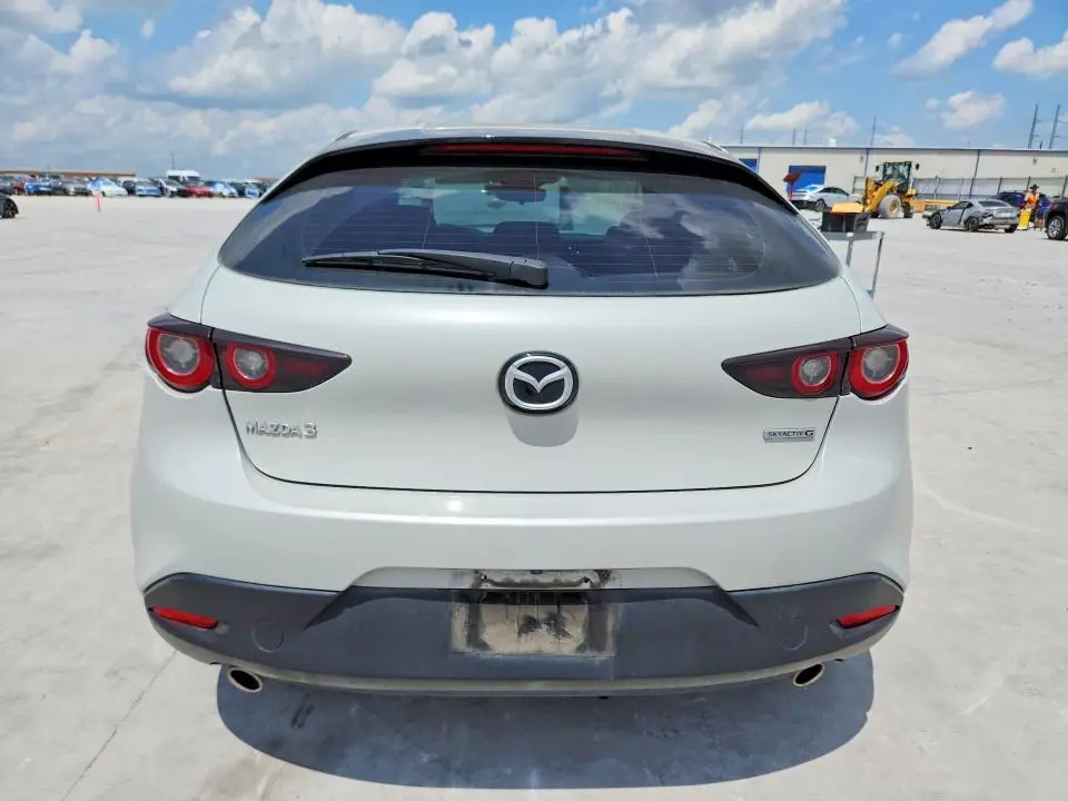 2024 MAZDA 3 SELECT SPORT  