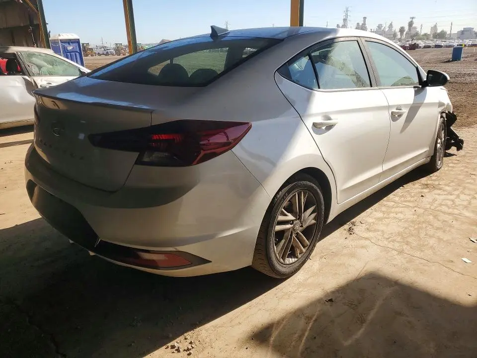 2019 HYUNDAI ELANTRA SEL  