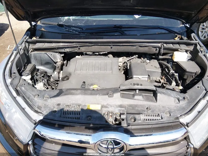 2014 TOYOTA HIGHLANDER LE PLUS V6