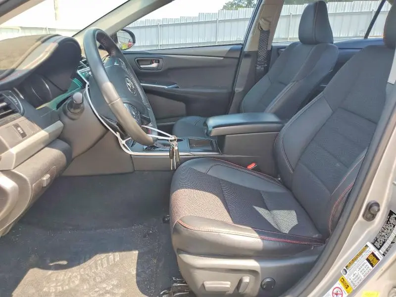 2017 TOYOTA CAMRY SE  