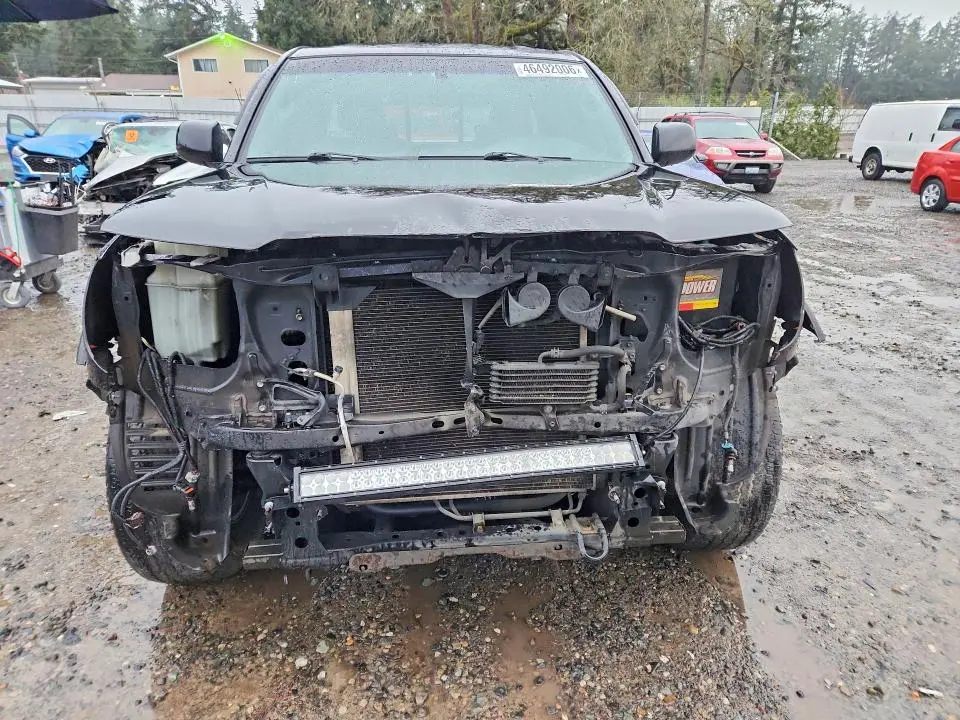 2011 TOYOTA TACOMA V6  