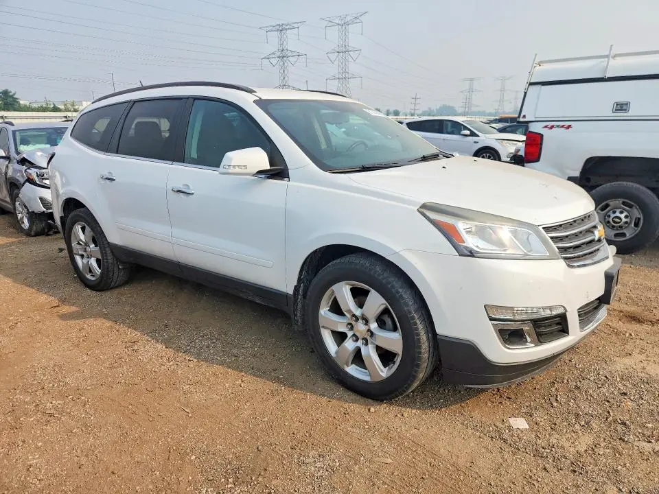 2017 CHEVROLET TRAVERSE LT  