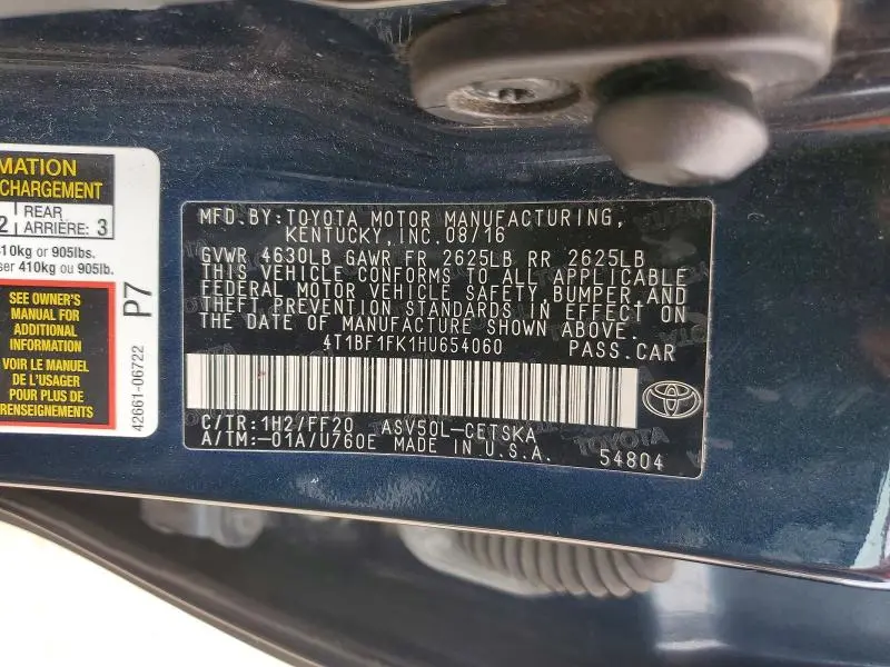 2017 TOYOTA CAMRY SE  