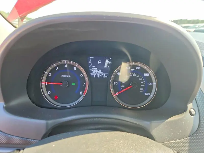 2014 HYUNDAI ACCENT GS  