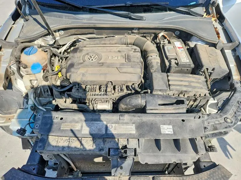 2014 VOLKSWAGEN PASSAT   