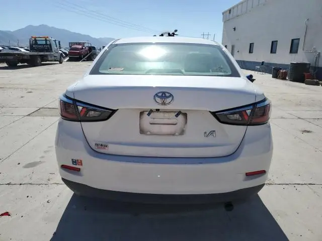 2017 TOYOTA YARIS IA   