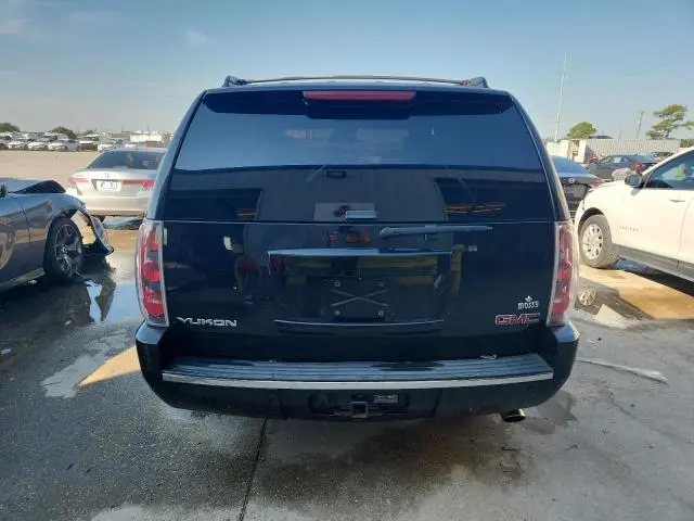 2013 GMC YUKON DENALI  