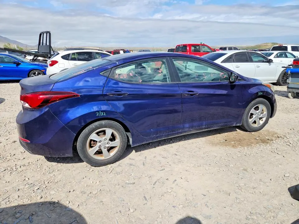 2014 HYUNDAI ELANTRA SE  