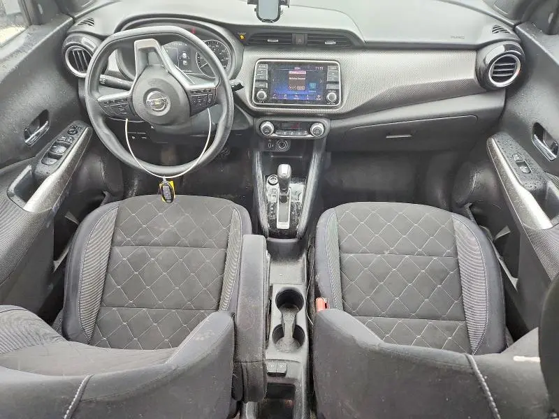 2018 NISSAN KICKS SV  