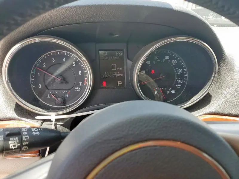 2012 JEEP GRAND CHEROKEE LIMITED  