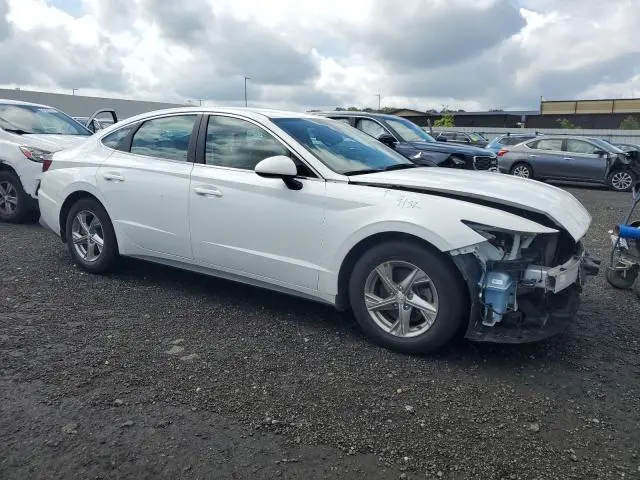 2022 HYUNDAI SONATA SE  