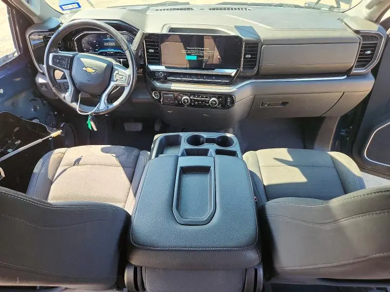 2022 CHEVROLET SILVERADO K1500 LT  