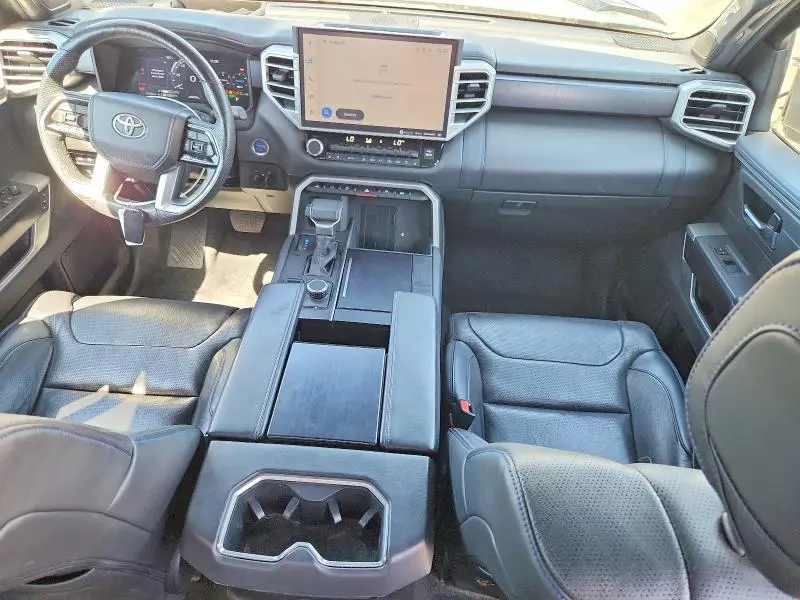 2022 TOYOTA TUNDRA PLATINUM HV  