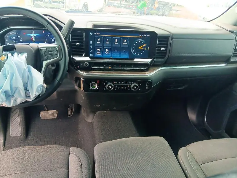 2023 CHEVROLET SILVERADO K1500 LT  