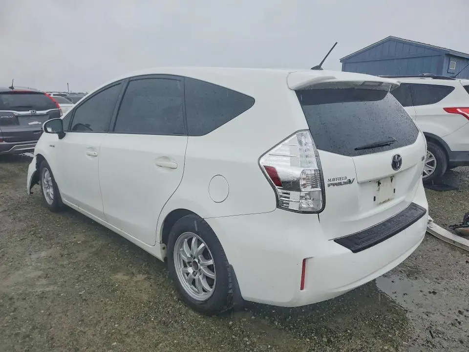 2013 TOYOTA PRIUS V   