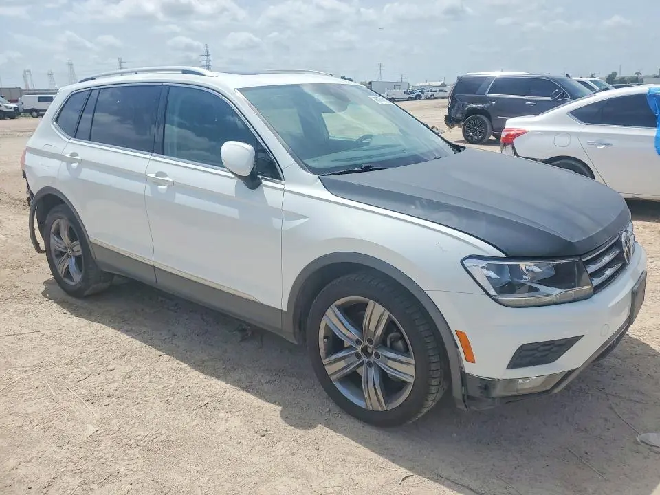 2020 VOLKSWAGEN TIGUAN SE  