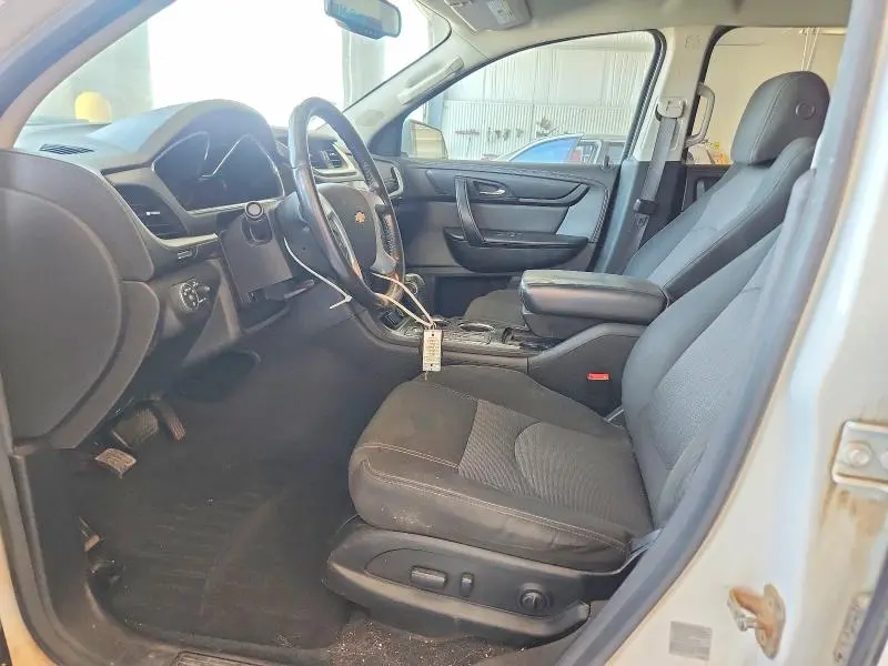 2017 CHEVROLET TRAVERSE LT  