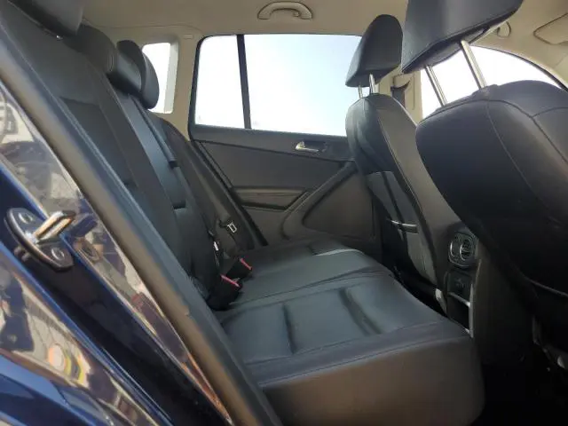 2016 VOLKSWAGEN TIGUAN S  