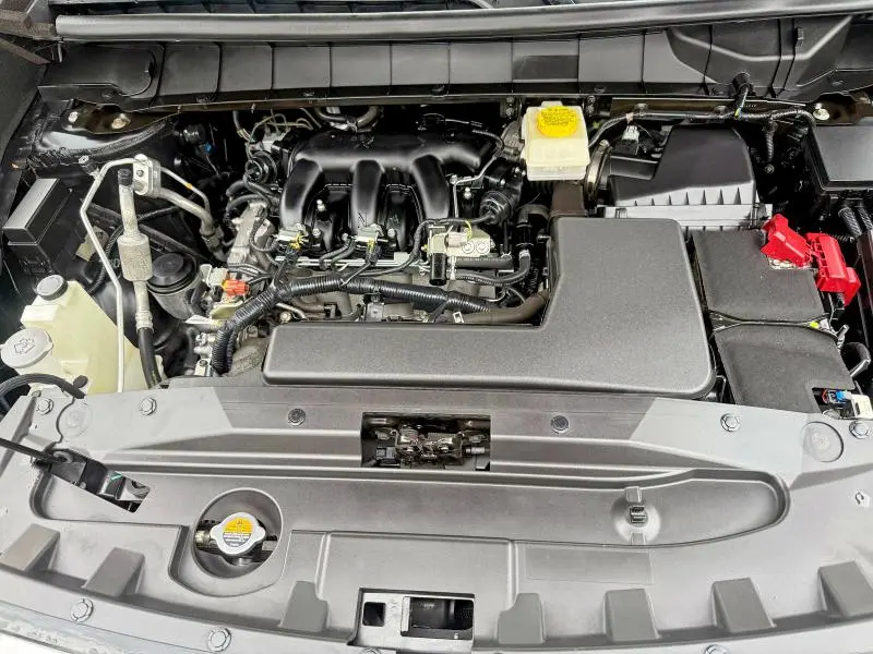 2023 NISSAN PATHFINDER SV  