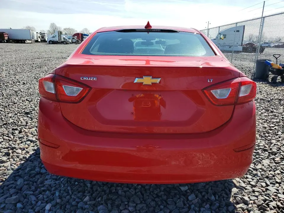2018 CHEVROLET CRUZE LT  