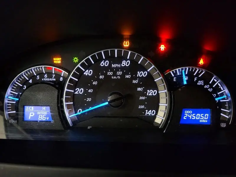 2014 TOYOTA CAMRY SE  