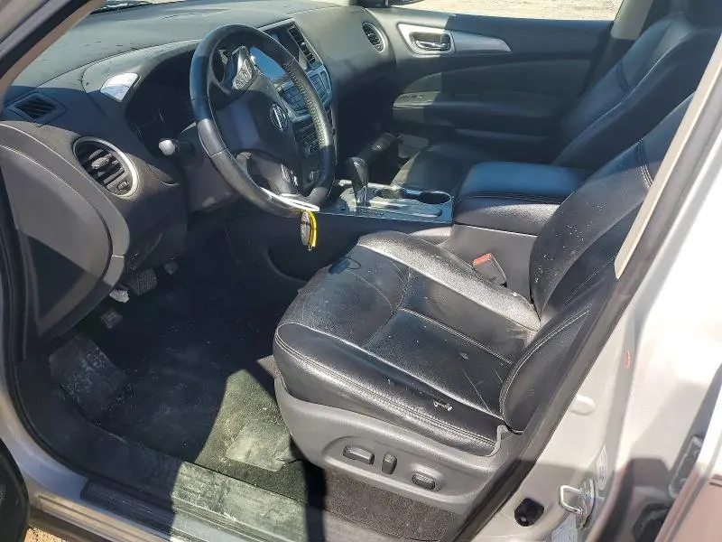 2019 NISSAN PATHFINDER SL  