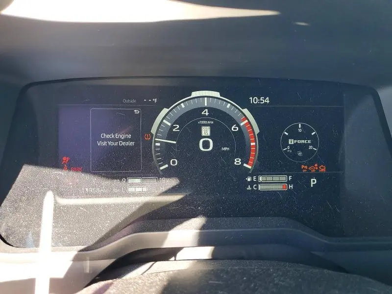 2025 TOYOTA TUNDRA PLATINUM  