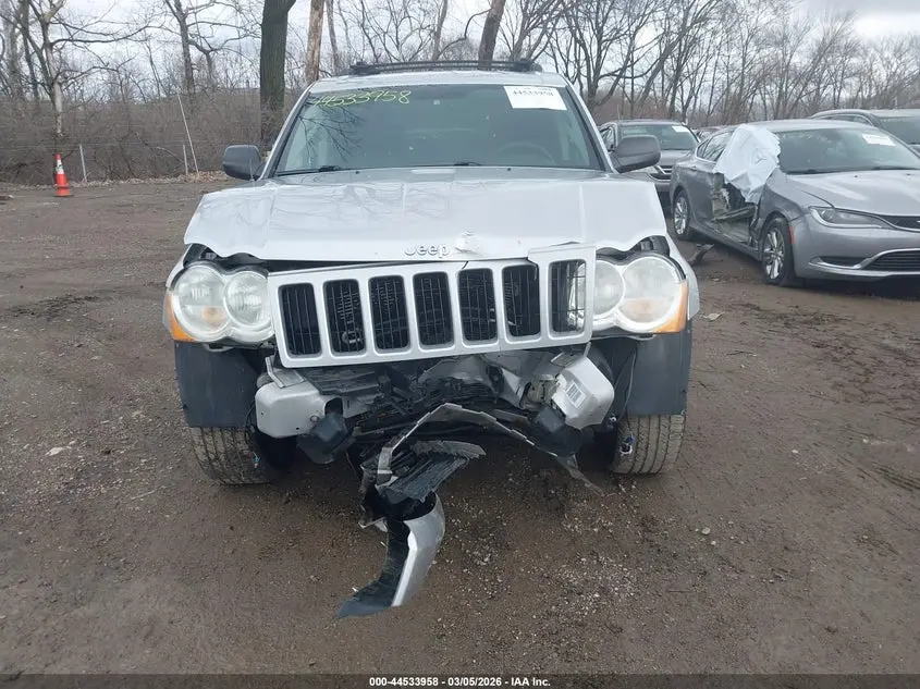 2010 JEEP GRAND CHEROKEE LAREDO