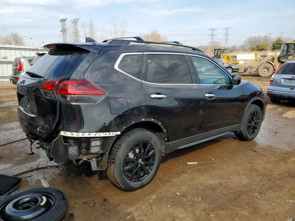 2018 NISSAN ROGUE SV  
