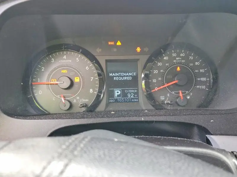2016 TOYOTA SIENNA LE  