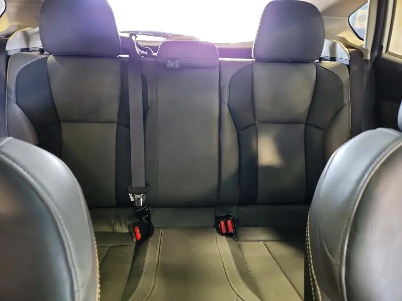 2011 HONDA ACCORD LXP  